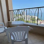 Апартамент Elevated Sea View At Kabakum - 7th Floor, Private Pool & Parking *