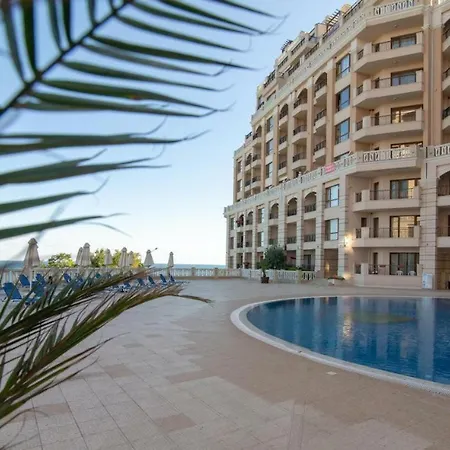 Apartman на морето плаж кабакум,варна двустаен с паркомясто Várna